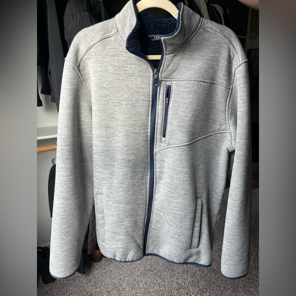 IZOD Gray Men's Sweater - Men’s IZOD Shaker Fleece